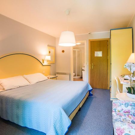Albergo Milano Snc لانسو دينْتيلفي المظهر الخارجي الصورة
